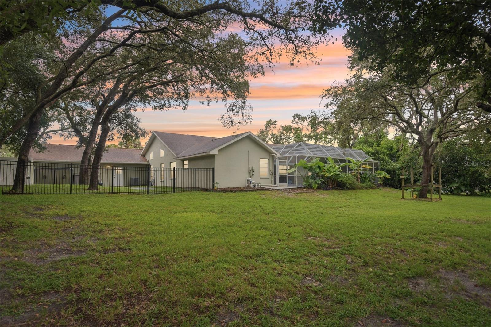 Image 28 of 41 For 13001 Jocelyn Way