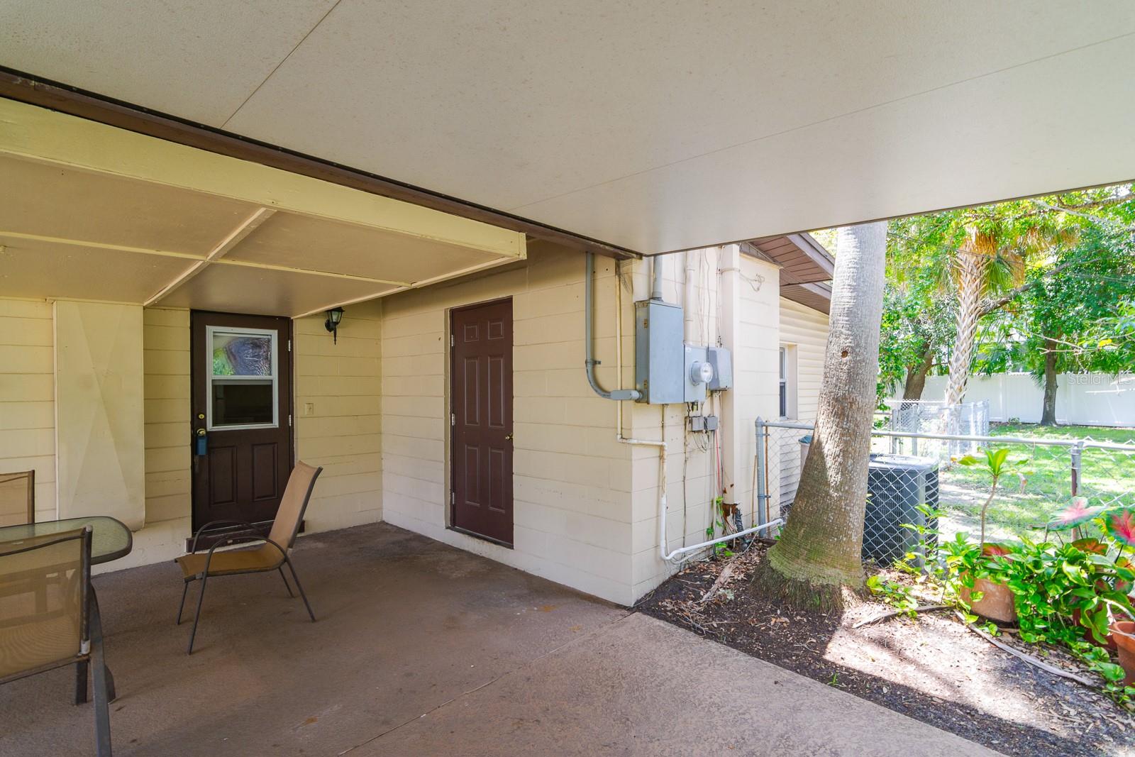 Image 16 of 42 For 620 Davis Boulevard