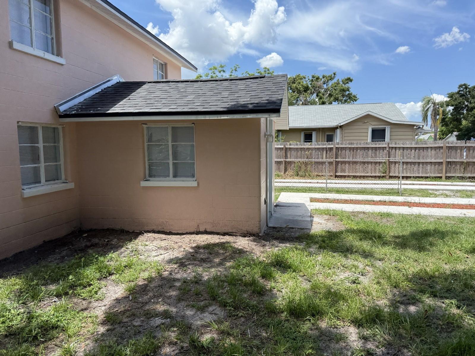 Image 10 of 30 For 2710 53rd Avenue N