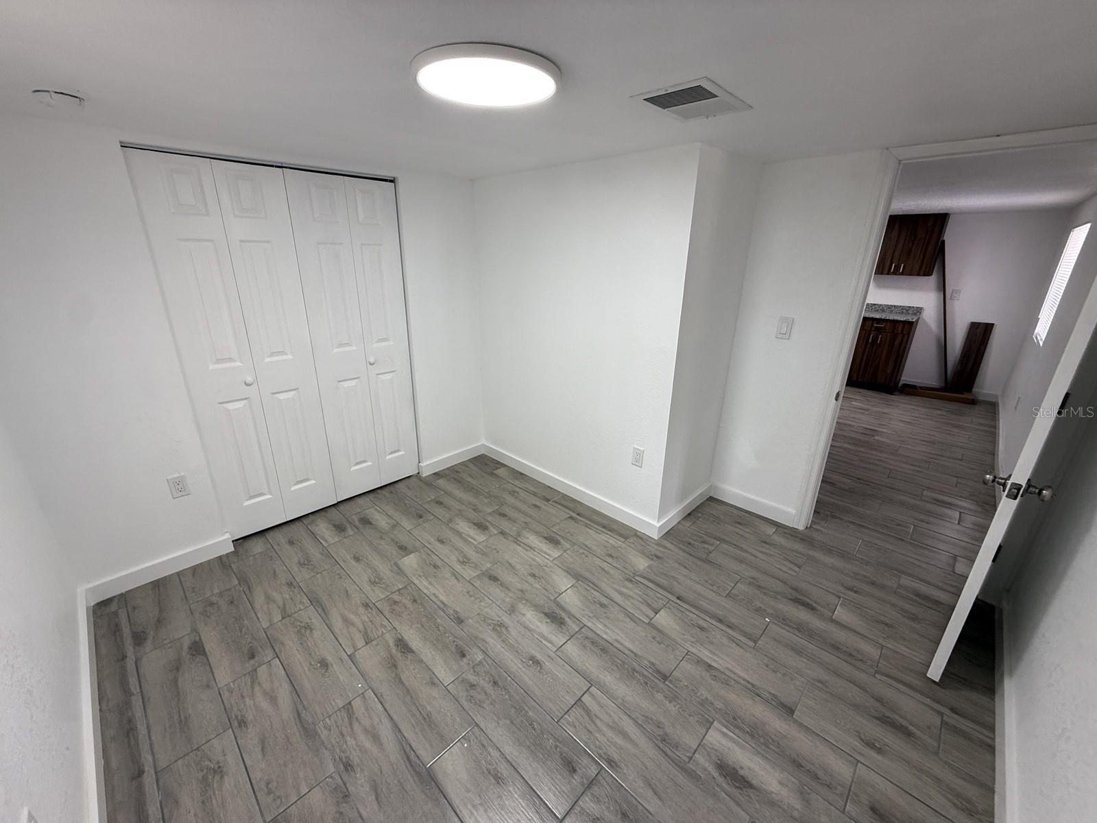 Image 24 of 30 For 2710 53rd Avenue N