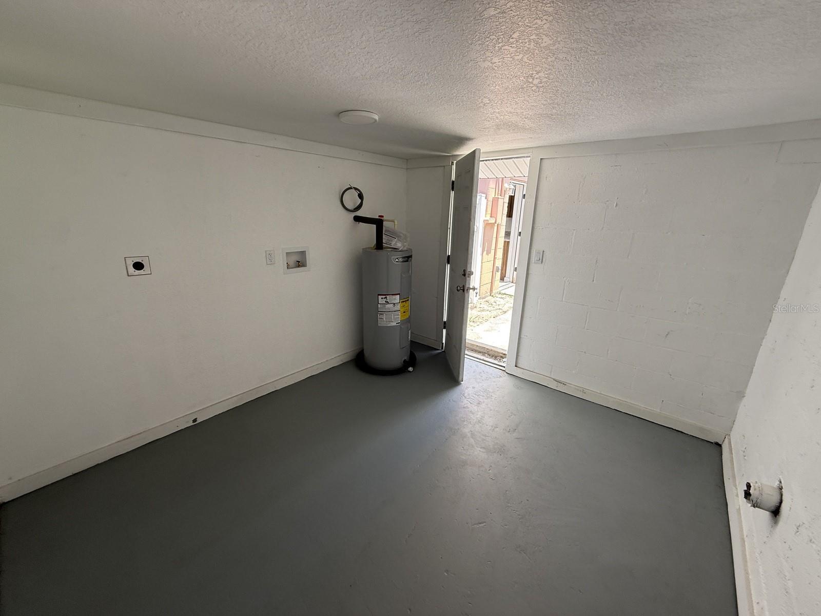 Image 27 of 30 For 2710 53rd Avenue N