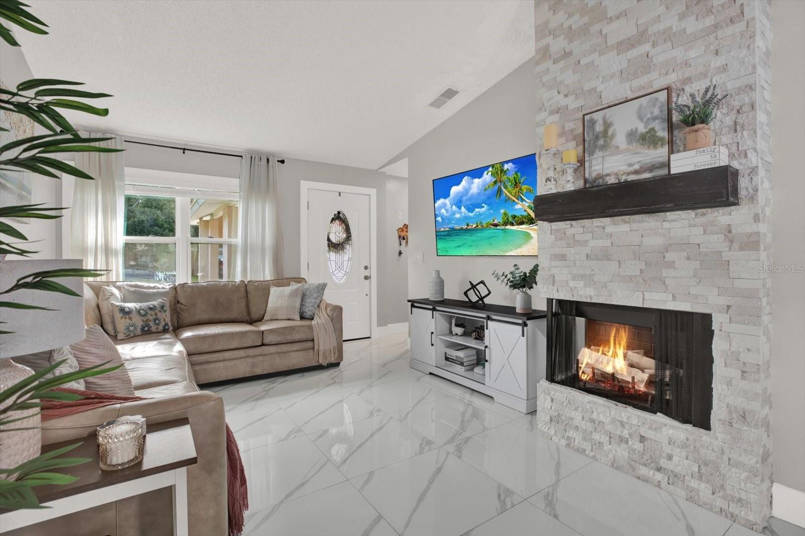 Image 4 of 49 For 14312 Arbor Hills Road