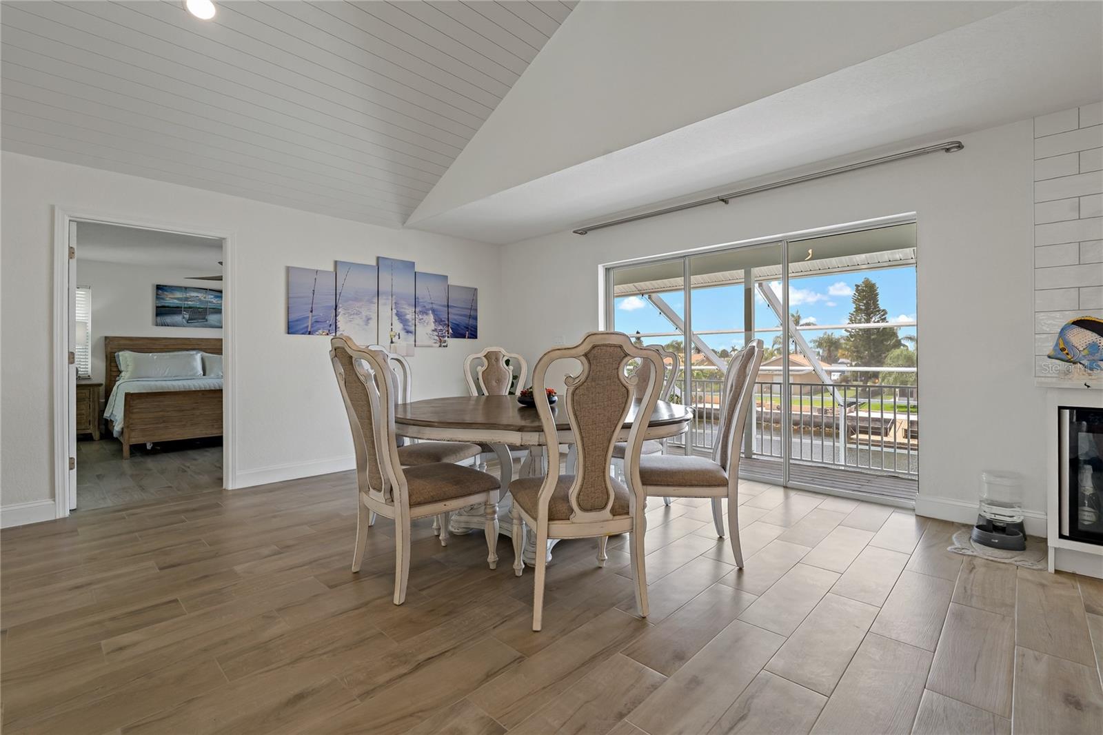Image 26 of 75 For 15615 Bertram Drive