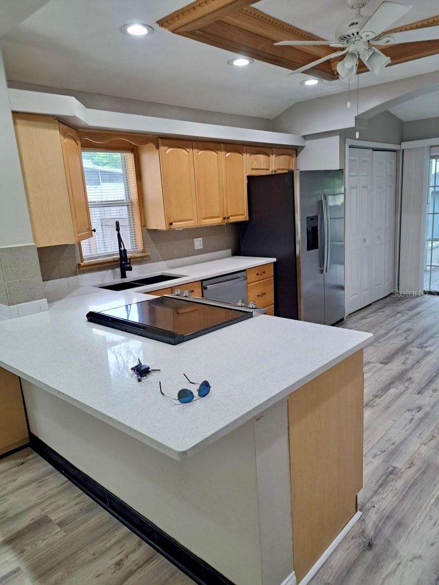 Image 14 of 52 For 605 Spruce Street