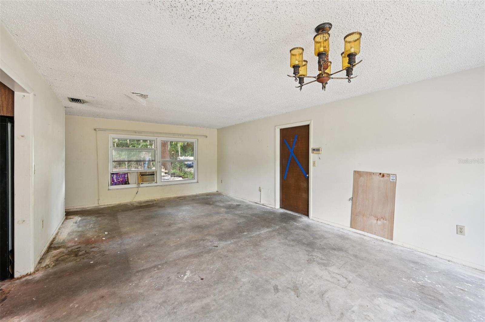Image 11 of 51 For 1300 Tumblin Kling Road