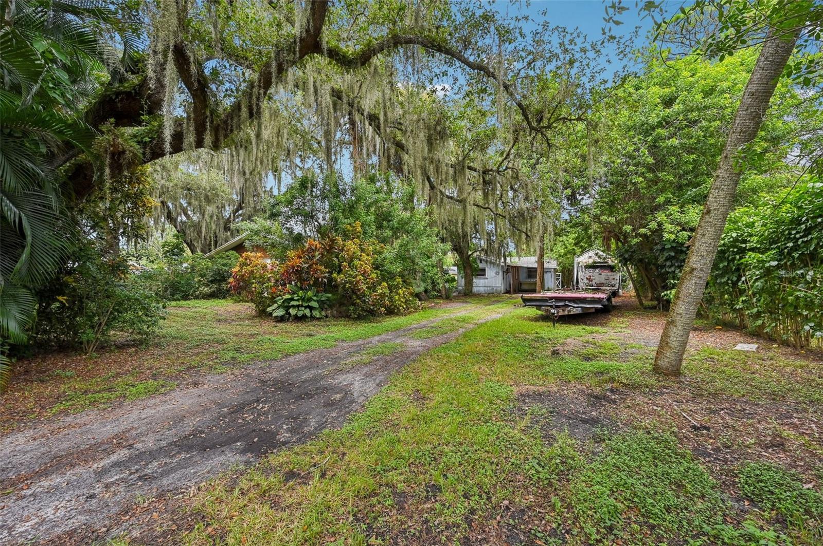 Image 32 of 51 For 1300 Tumblin Kling Road