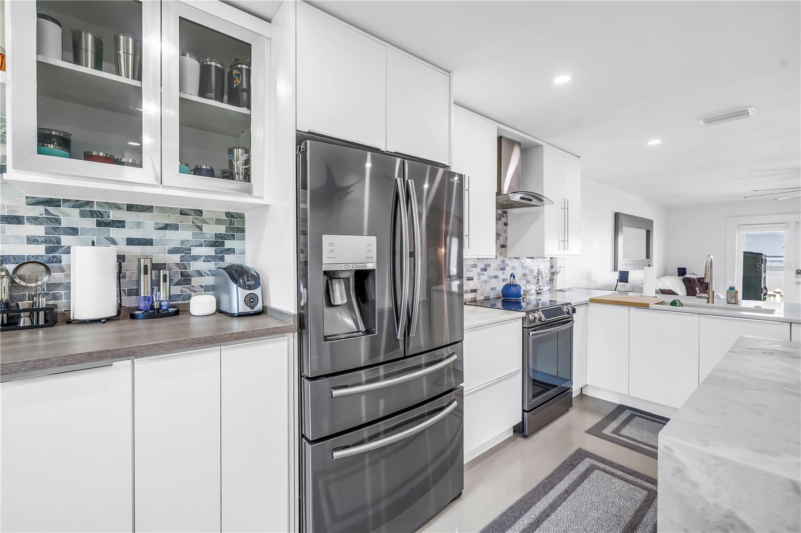 Image 11 of 62 For 4982 Coquina Key Drive Se