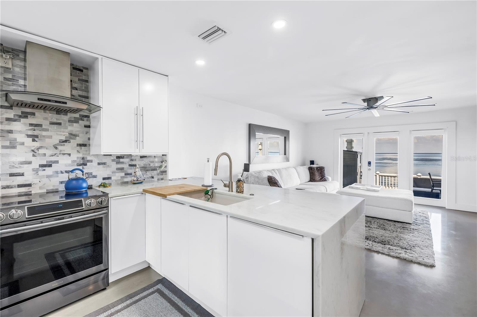 Image 16 of 62 For 4982 Coquina Key Drive Se