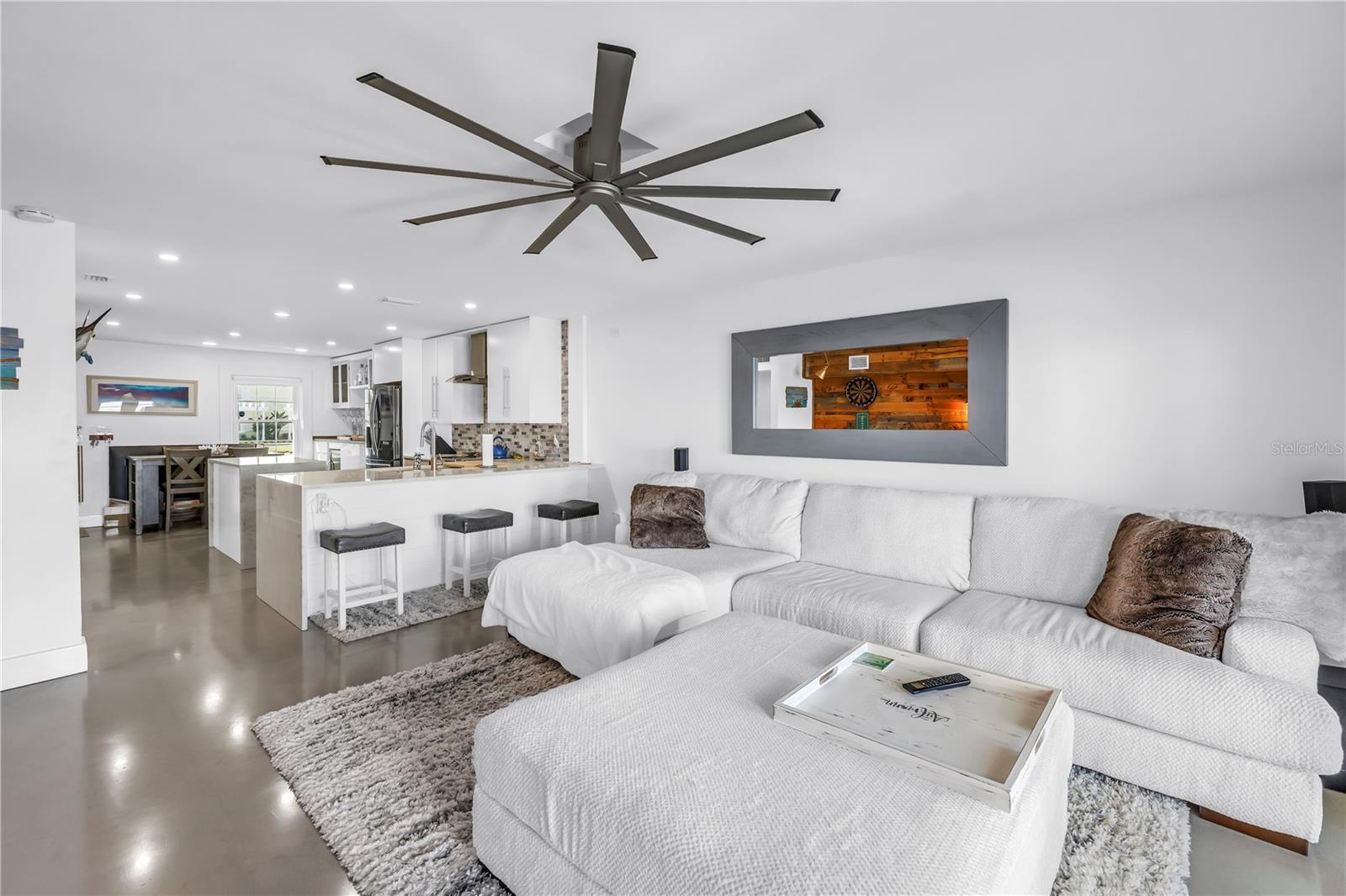 Image 20 of 62 For 4982 Coquina Key Drive Se