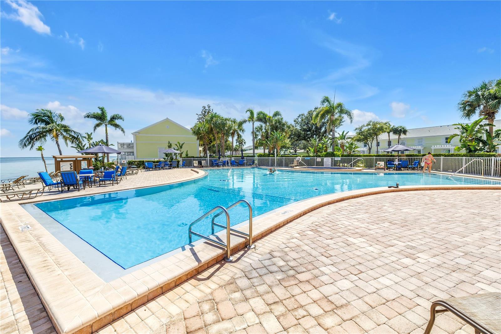 Image 47 of 62 For 4982 Coquina Key Drive Se