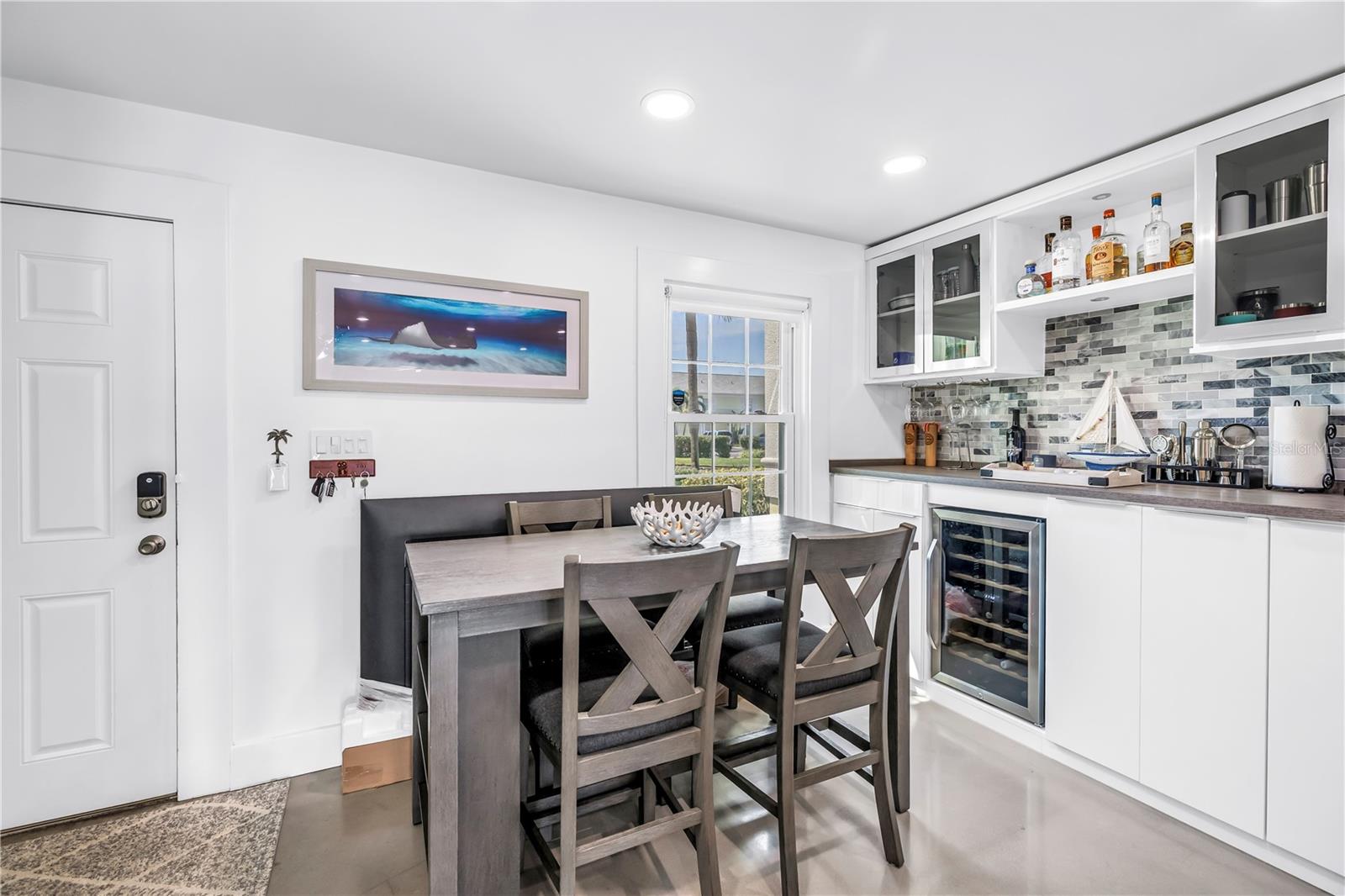 Image 8 of 62 For 4982 Coquina Key Drive Se