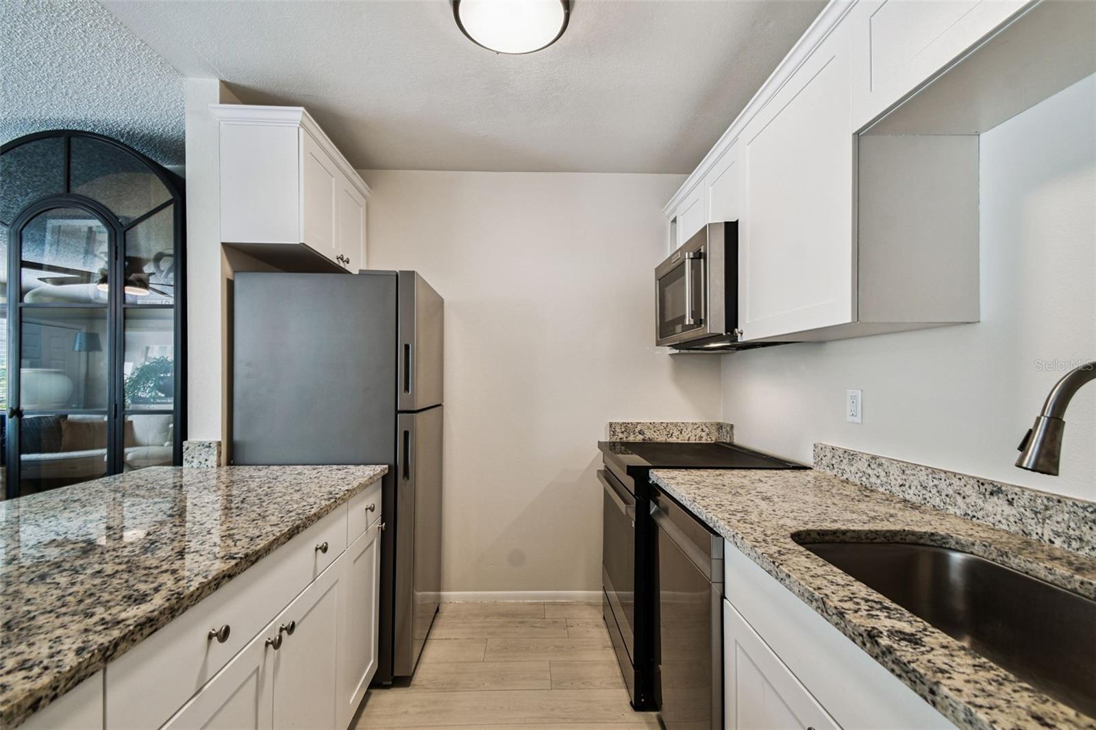 Image 9 of 21 For 11922 Dietz Drive