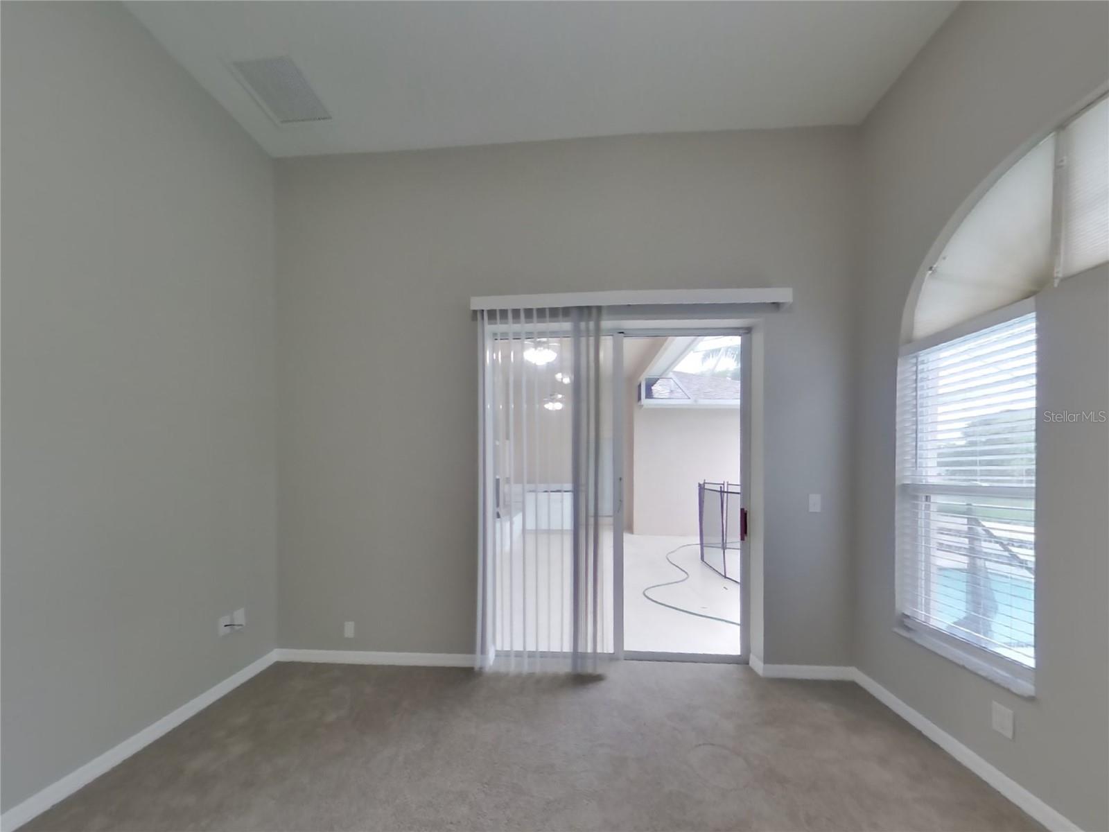 Image 11 of 27 For 18708 Forest Glen Court