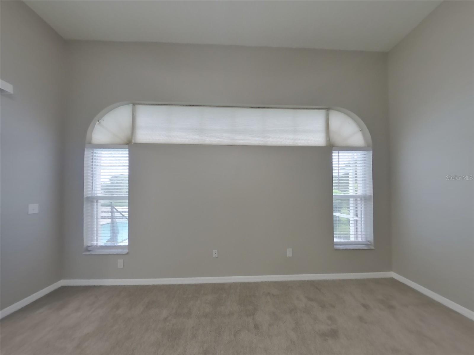 Image 13 of 27 For 18708 Forest Glen Court