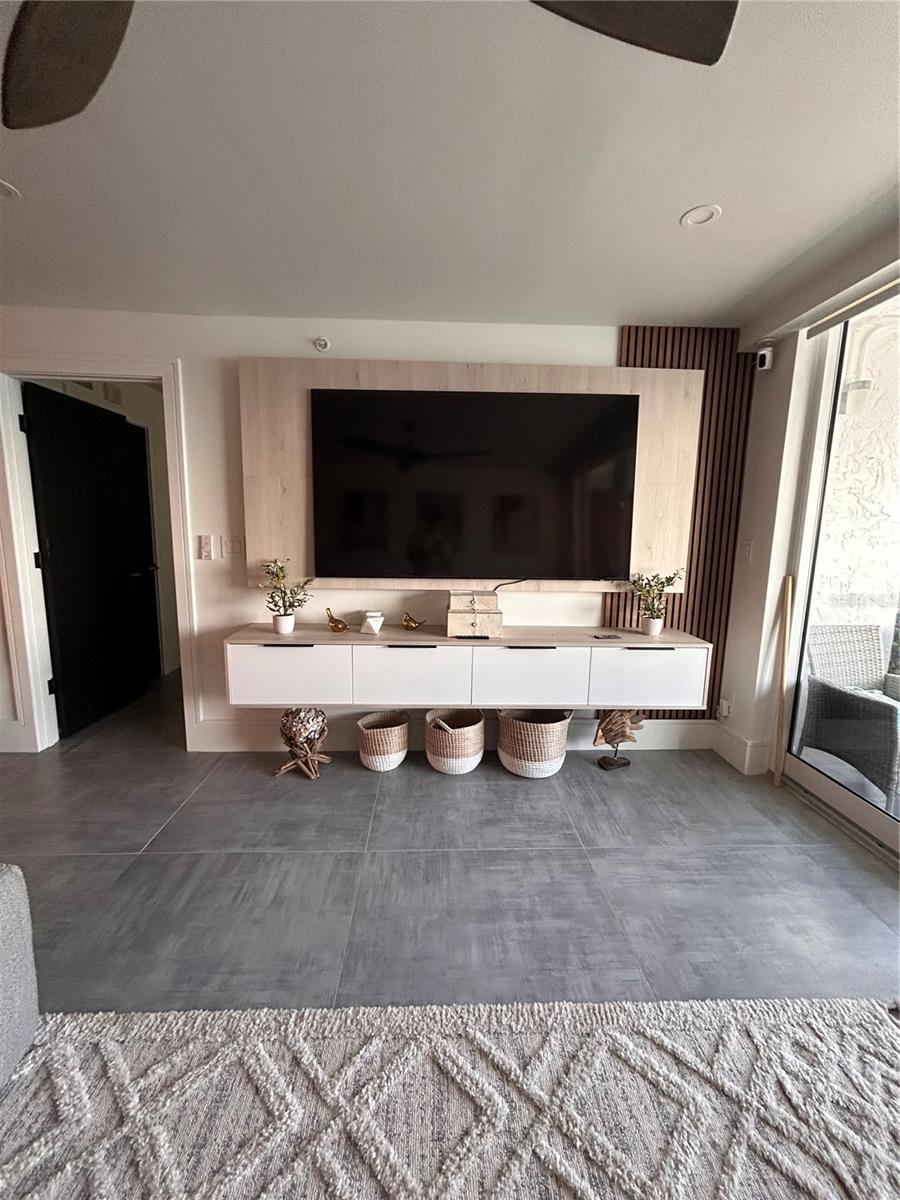Image 10 of 70 For 17940 Gulf Boulevard 12d