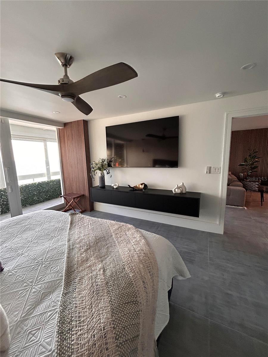 Image 14 of 70 For 17940 Gulf Boulevard 12d