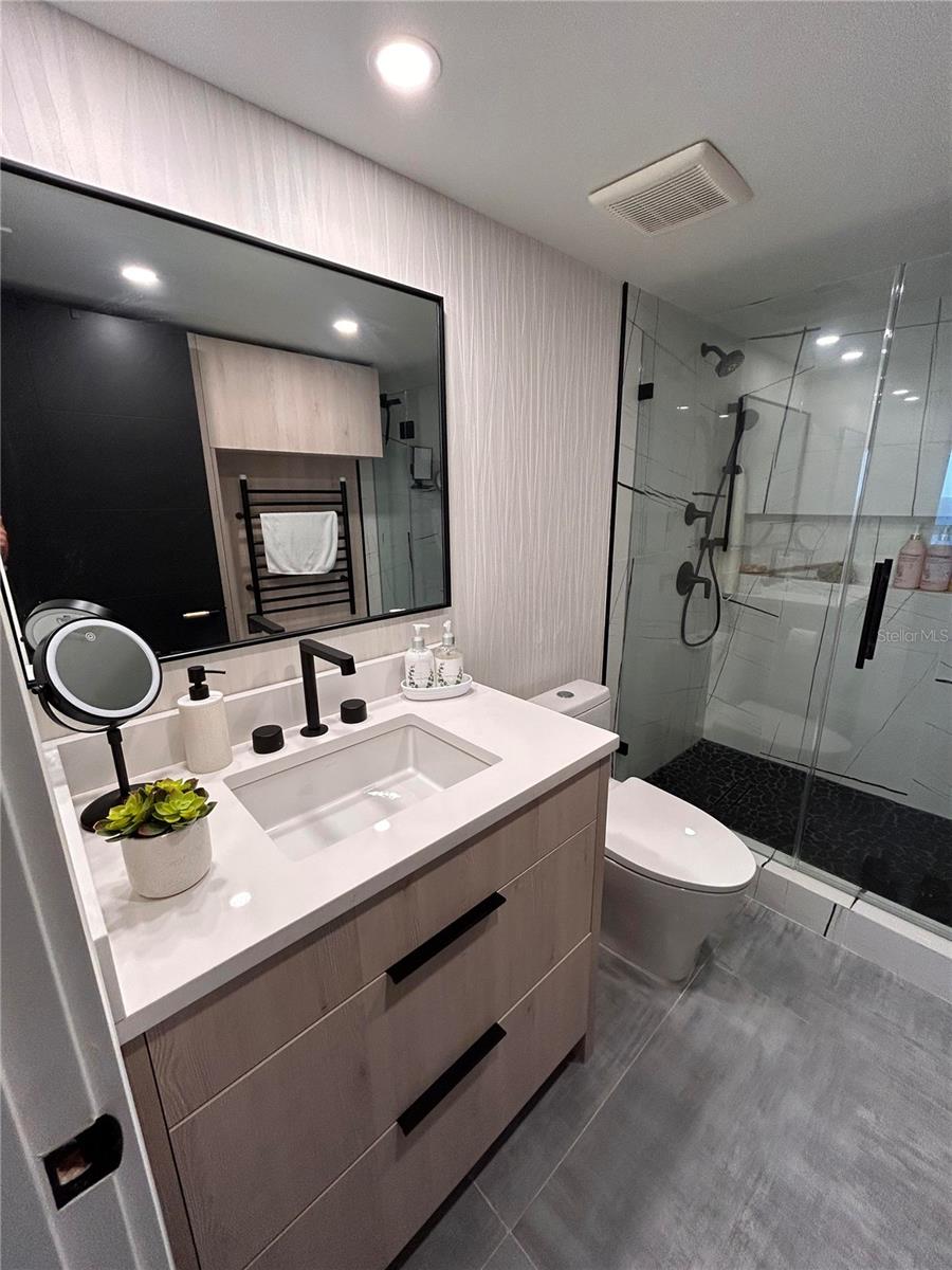 Image 16 of 70 For 17940 Gulf Boulevard 12d