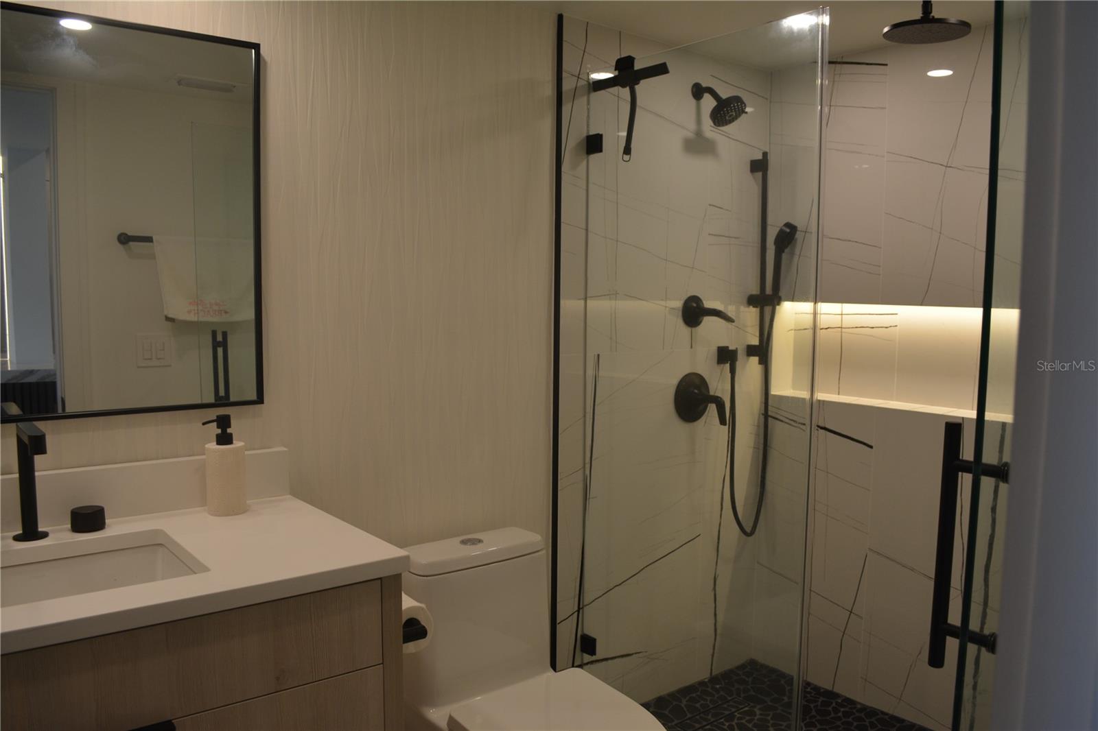 Image 37 of 70 For 17940 Gulf Boulevard 12d