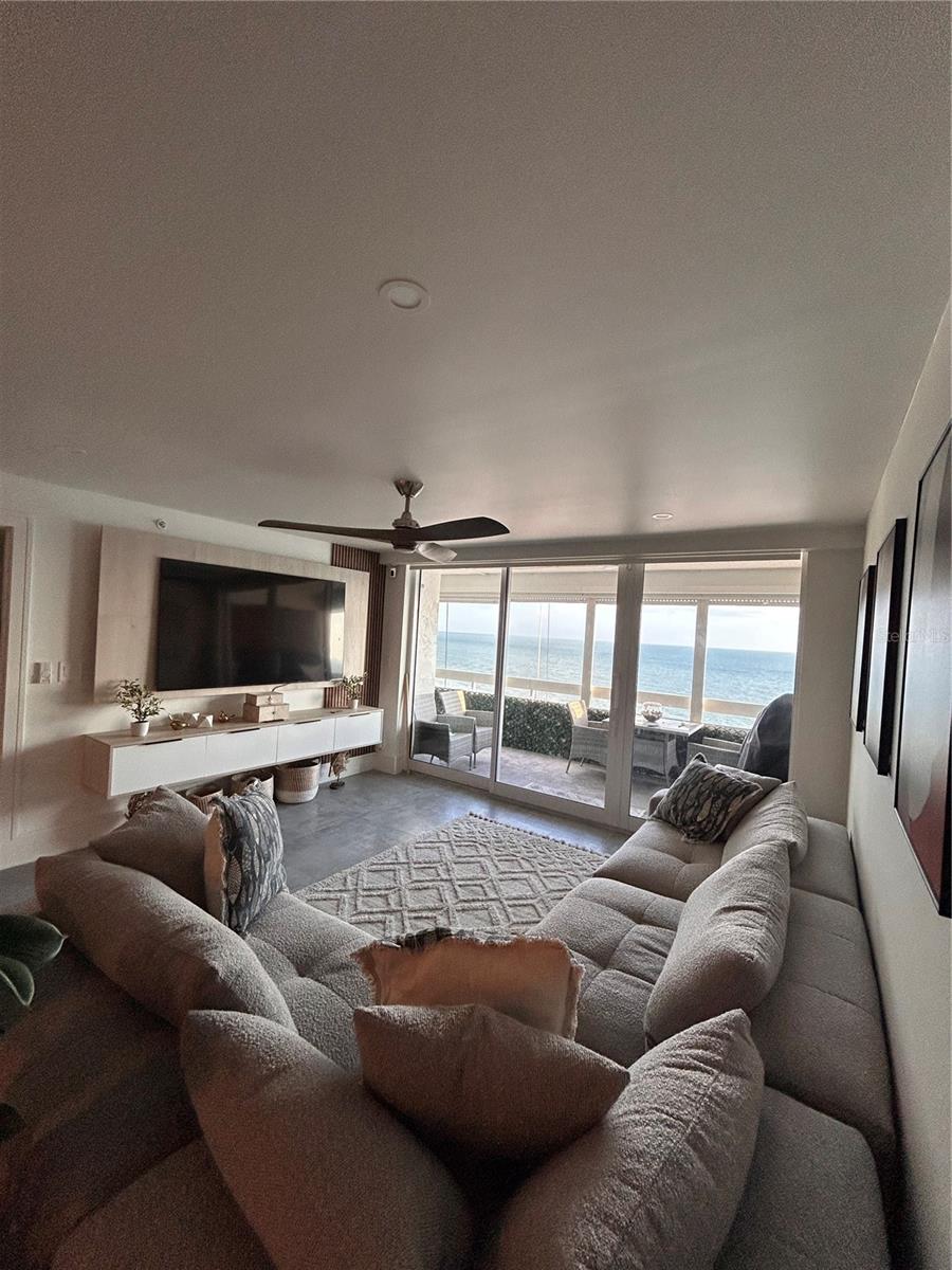 Image 9 of 70 For 17940 Gulf Boulevard 12d