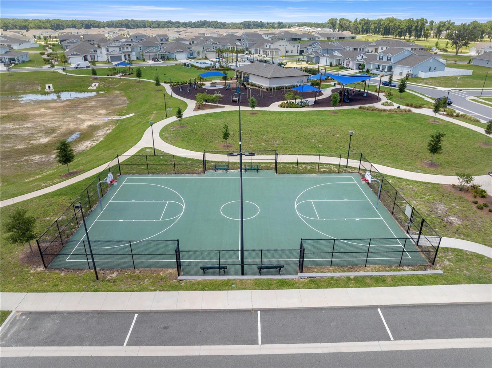 Image 60 of 68 For 5926 76 Court