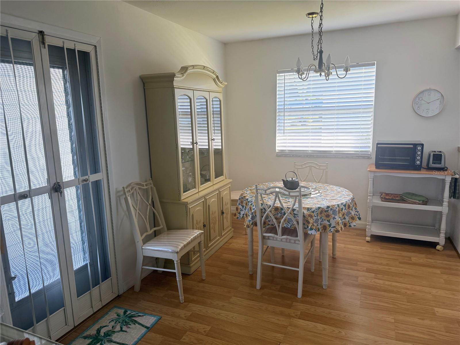 Image 10 of 27 For 205 Andover Place N 101