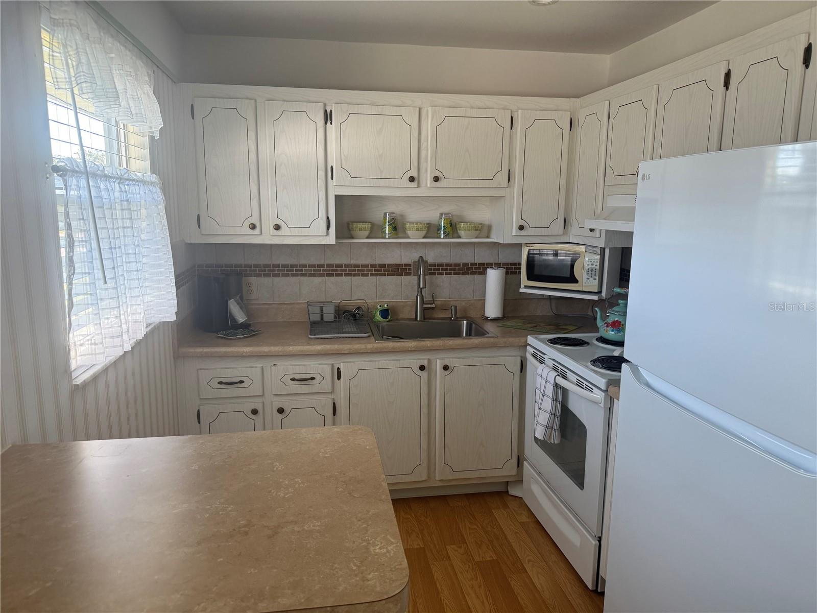 Image 11 of 27 For 205 Andover Place N 101