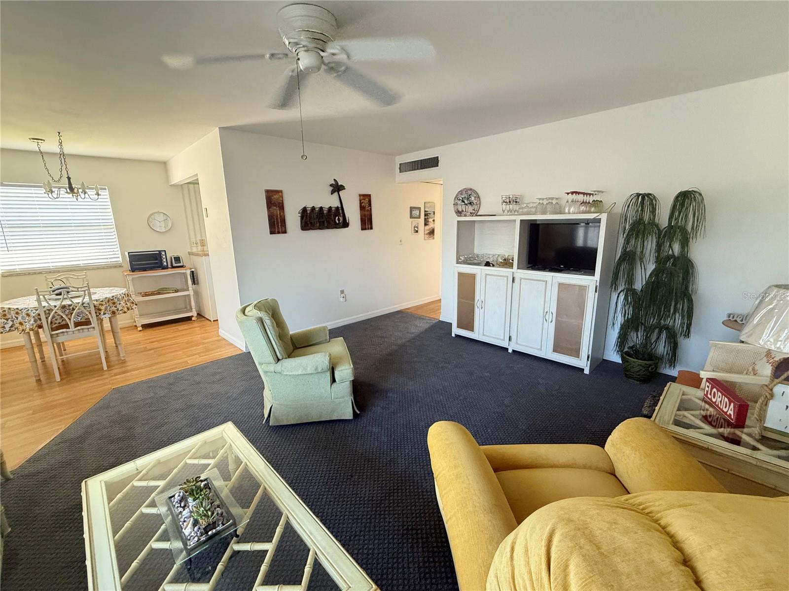 Image 9 of 27 For 205 Andover Place N 101