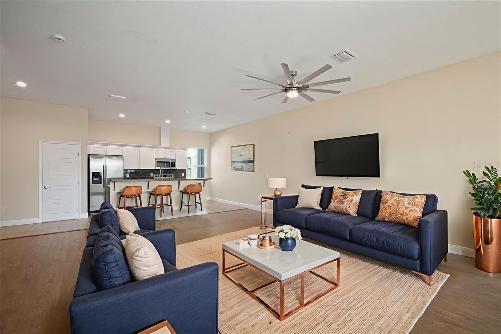 Image 4 of 39 For 718 22nd Street