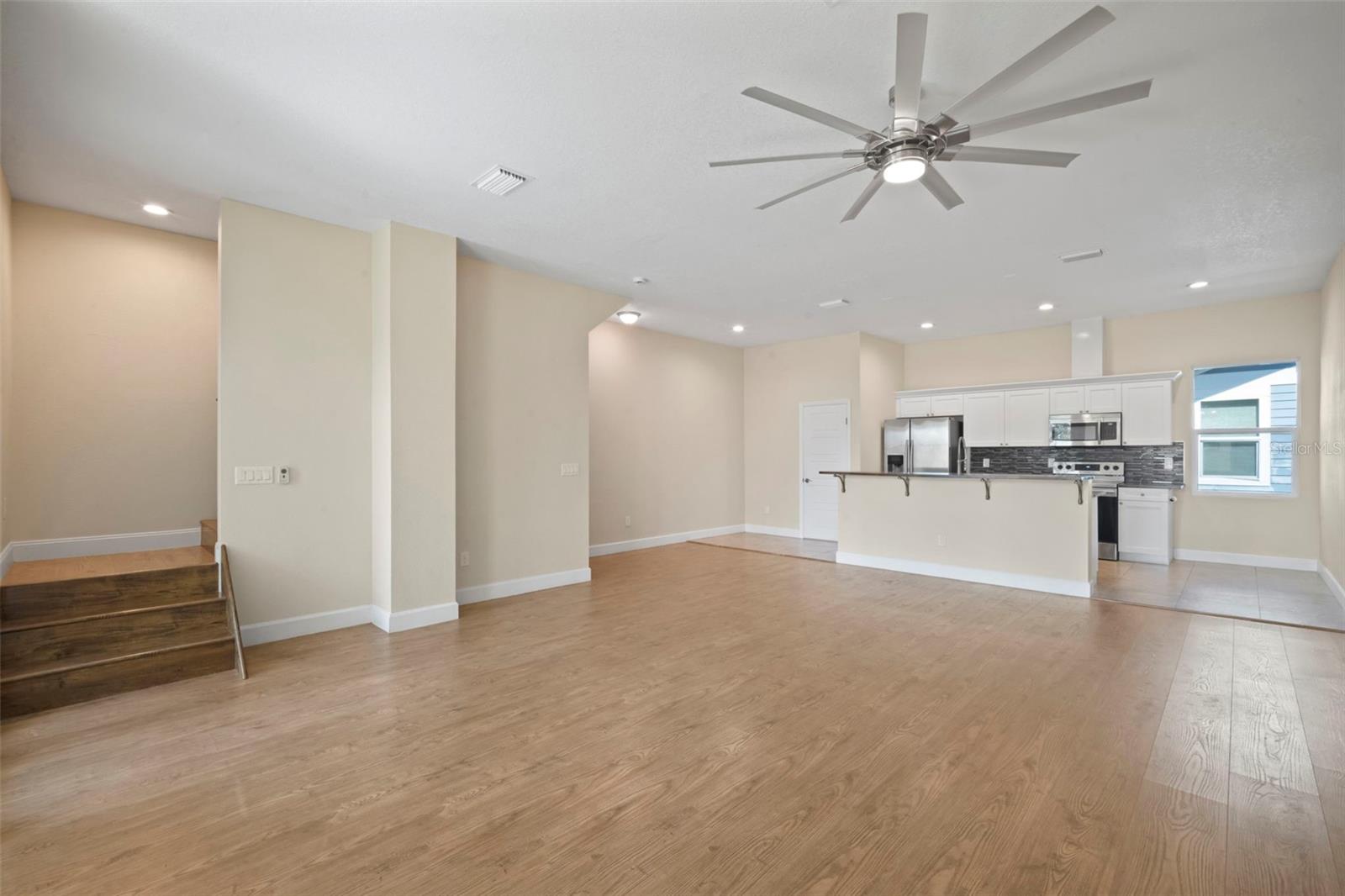 Image 9 of 39 For 718 22nd Street