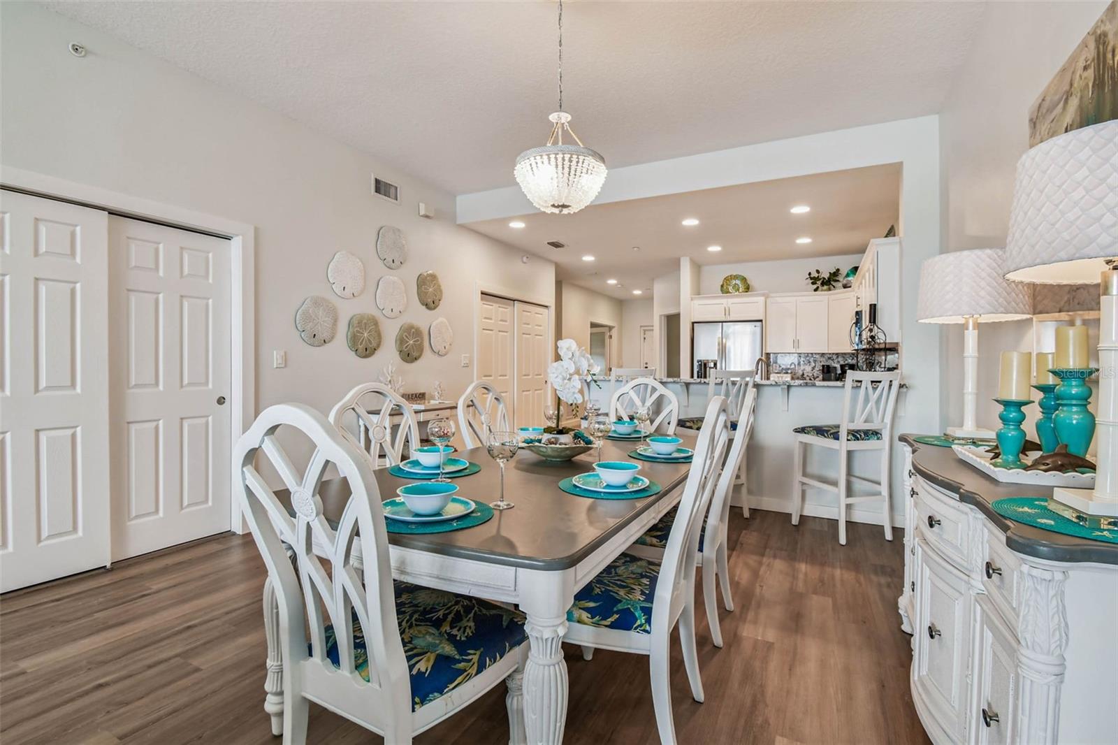 Image 13 of 39 For 530 Gulfview Boulevard 304