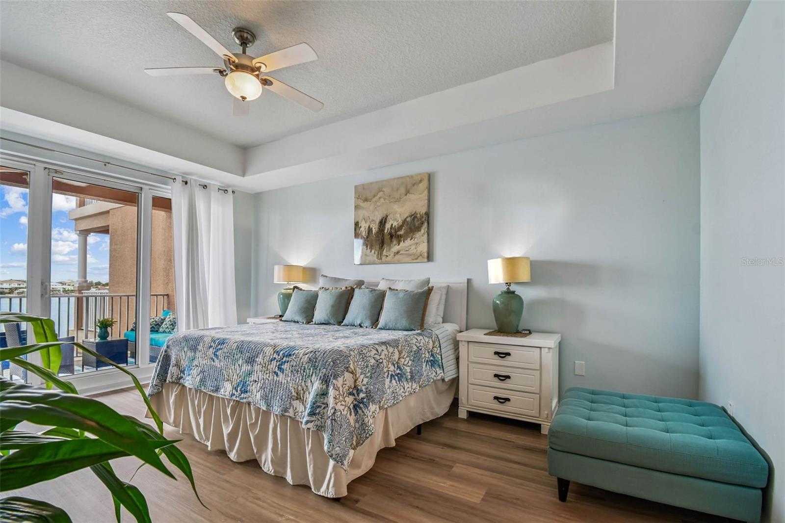 Image 19 of 39 For 530 Gulfview Boulevard 304