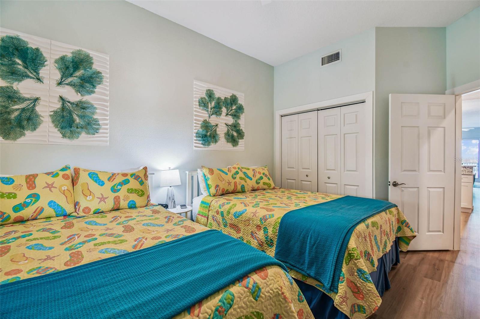 Image 29 of 39 For 530 Gulfview Boulevard 304