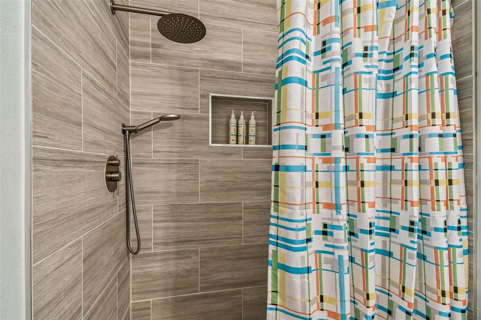Image 34 of 39 For 530 Gulfview Boulevard 304