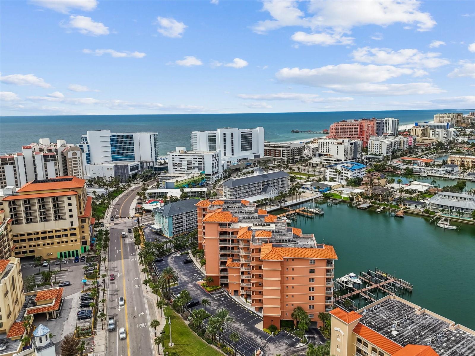 Image 6 of 39 For 530 Gulfview Boulevard 304