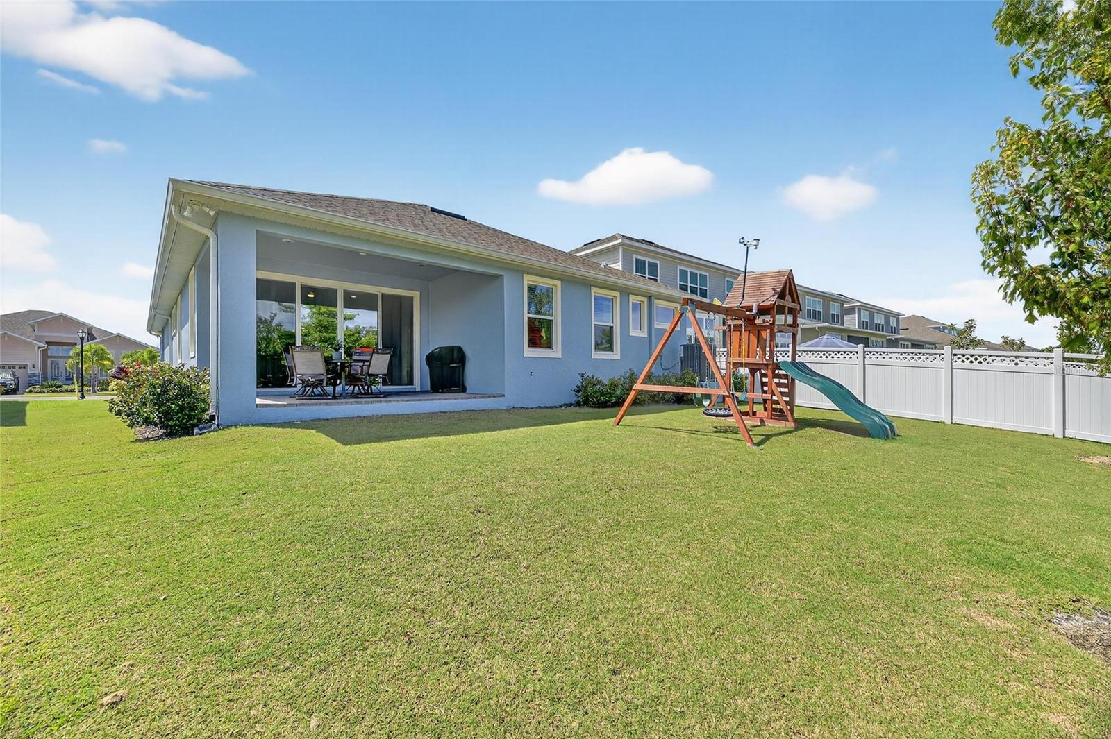 Image 11 of 75 For 977 Signet Drive