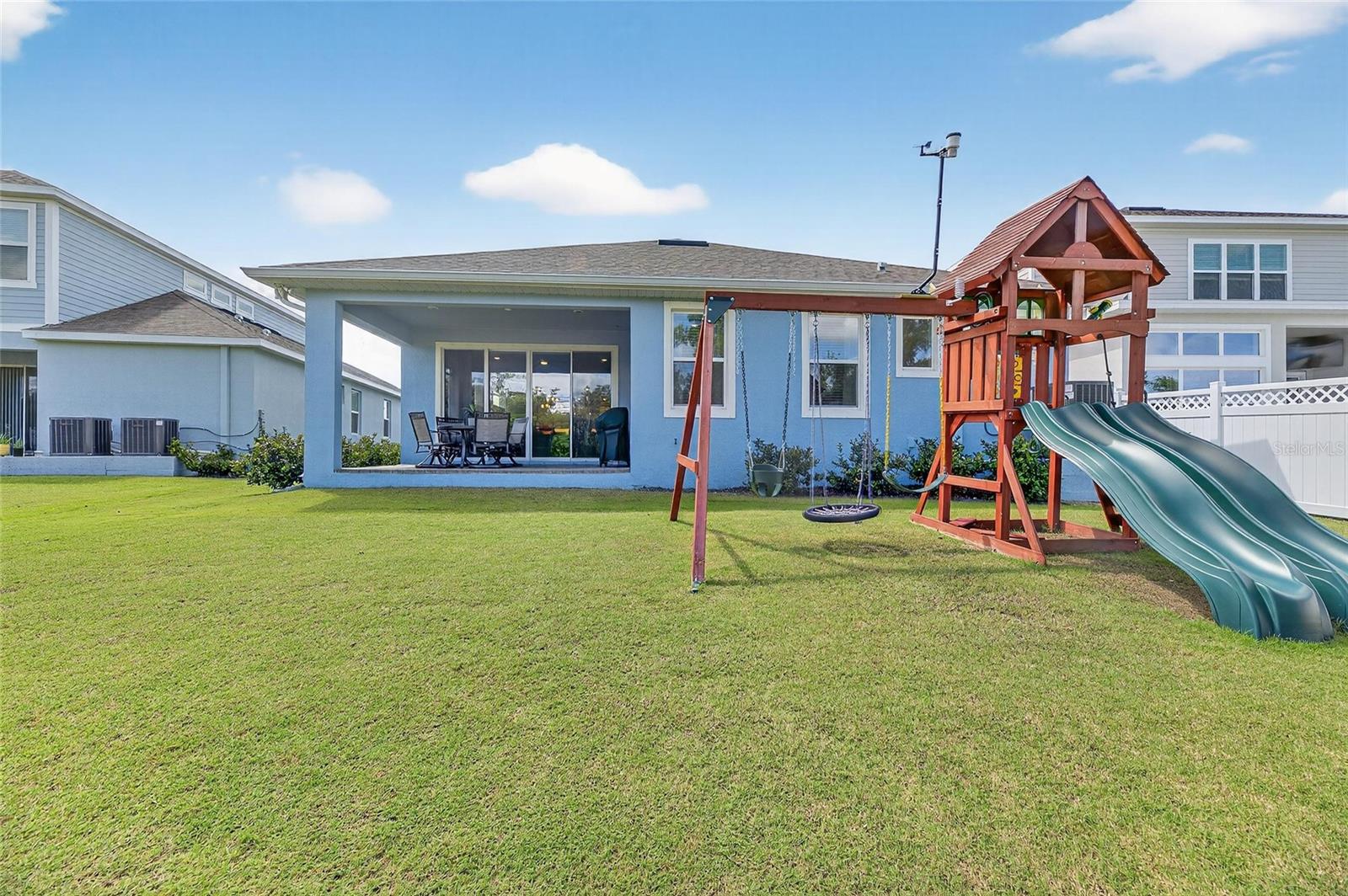 Image 12 of 75 For 977 Signet Drive