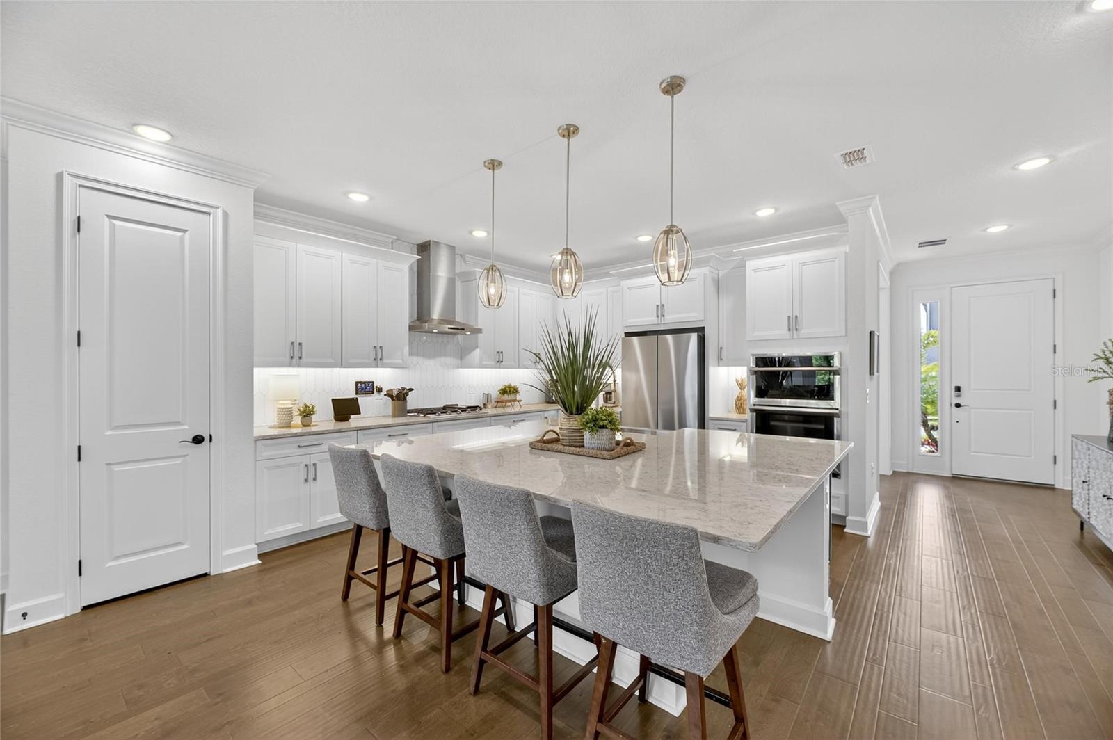Image 23 of 75 For 977 Signet Drive