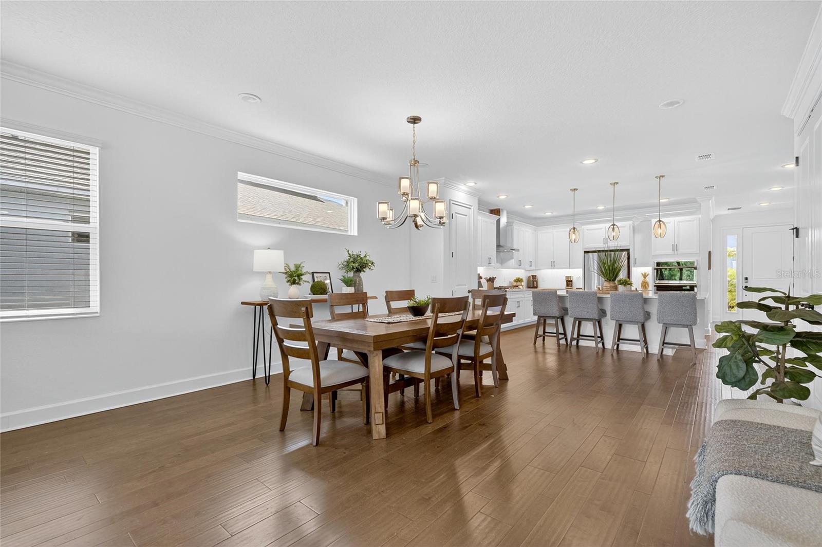 Image 31 of 75 For 977 Signet Drive