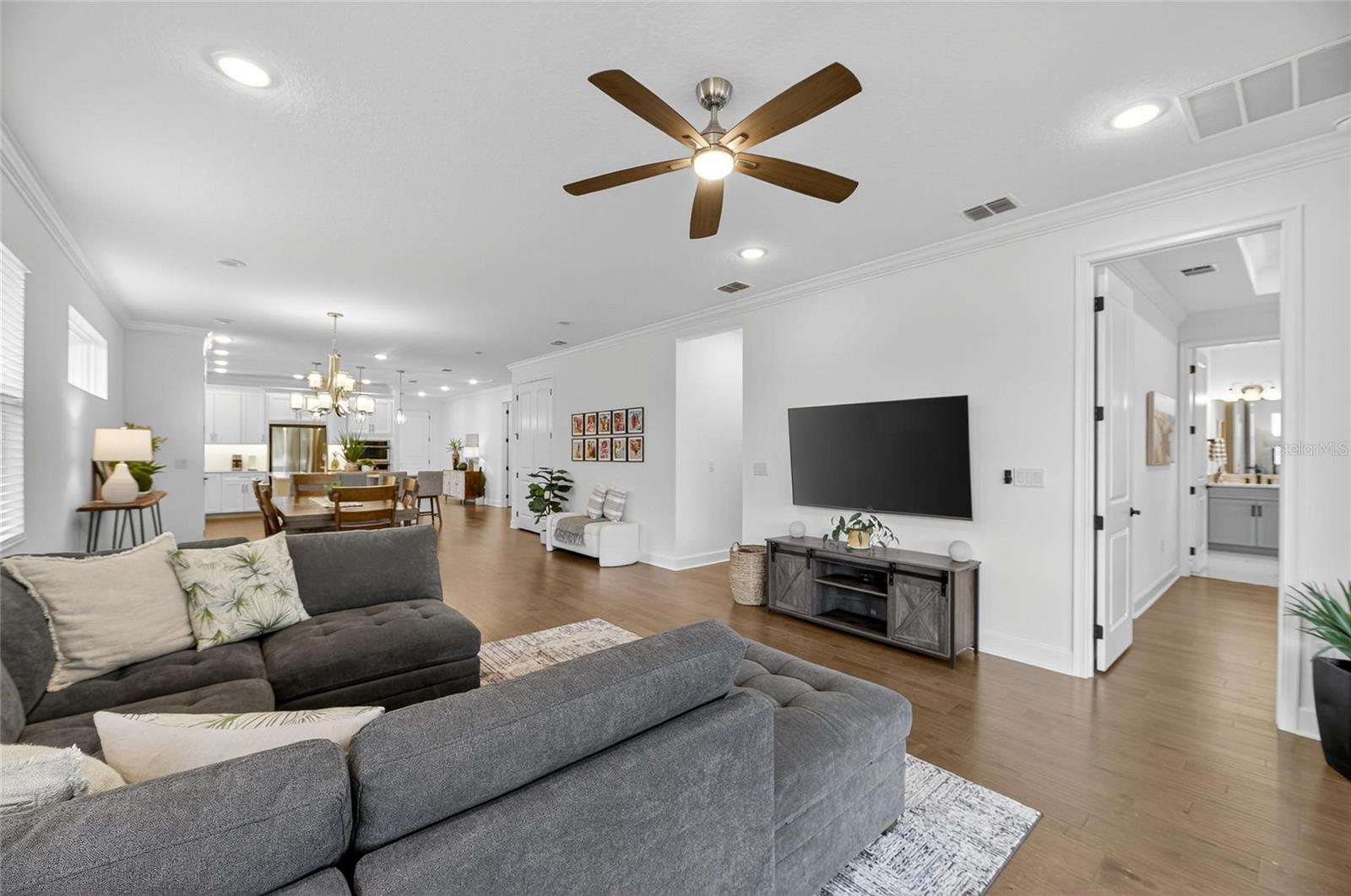 Image 36 of 75 For 977 Signet Drive