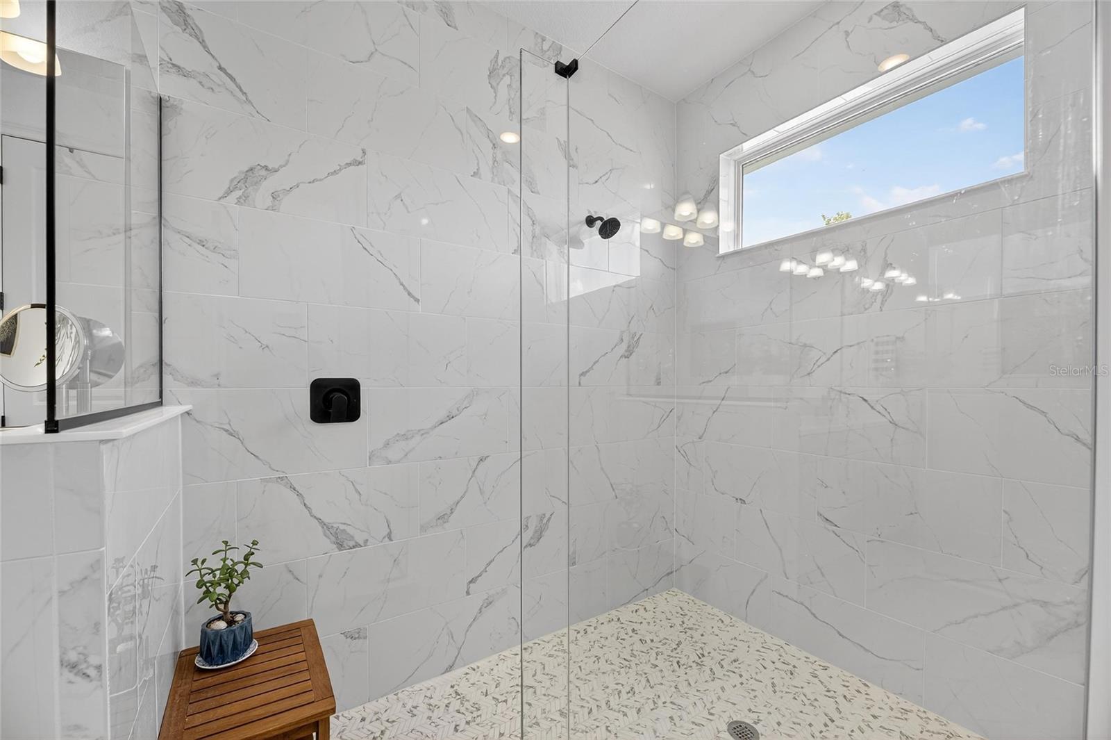 Image 42 of 75 For 977 Signet Drive