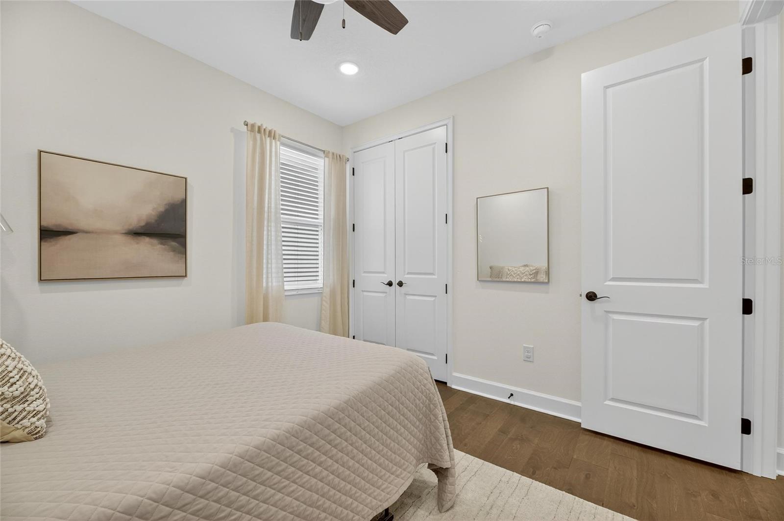Image 52 of 75 For 977 Signet Drive