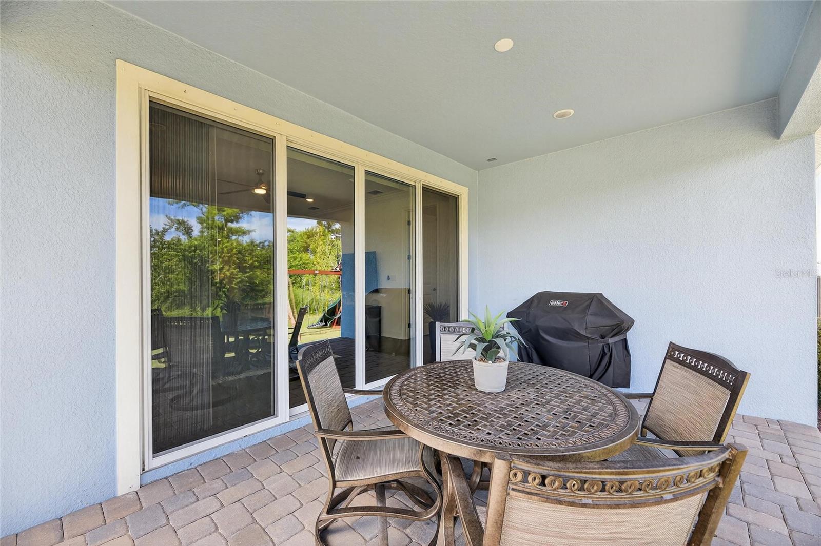 Image 9 of 75 For 977 Signet Drive
