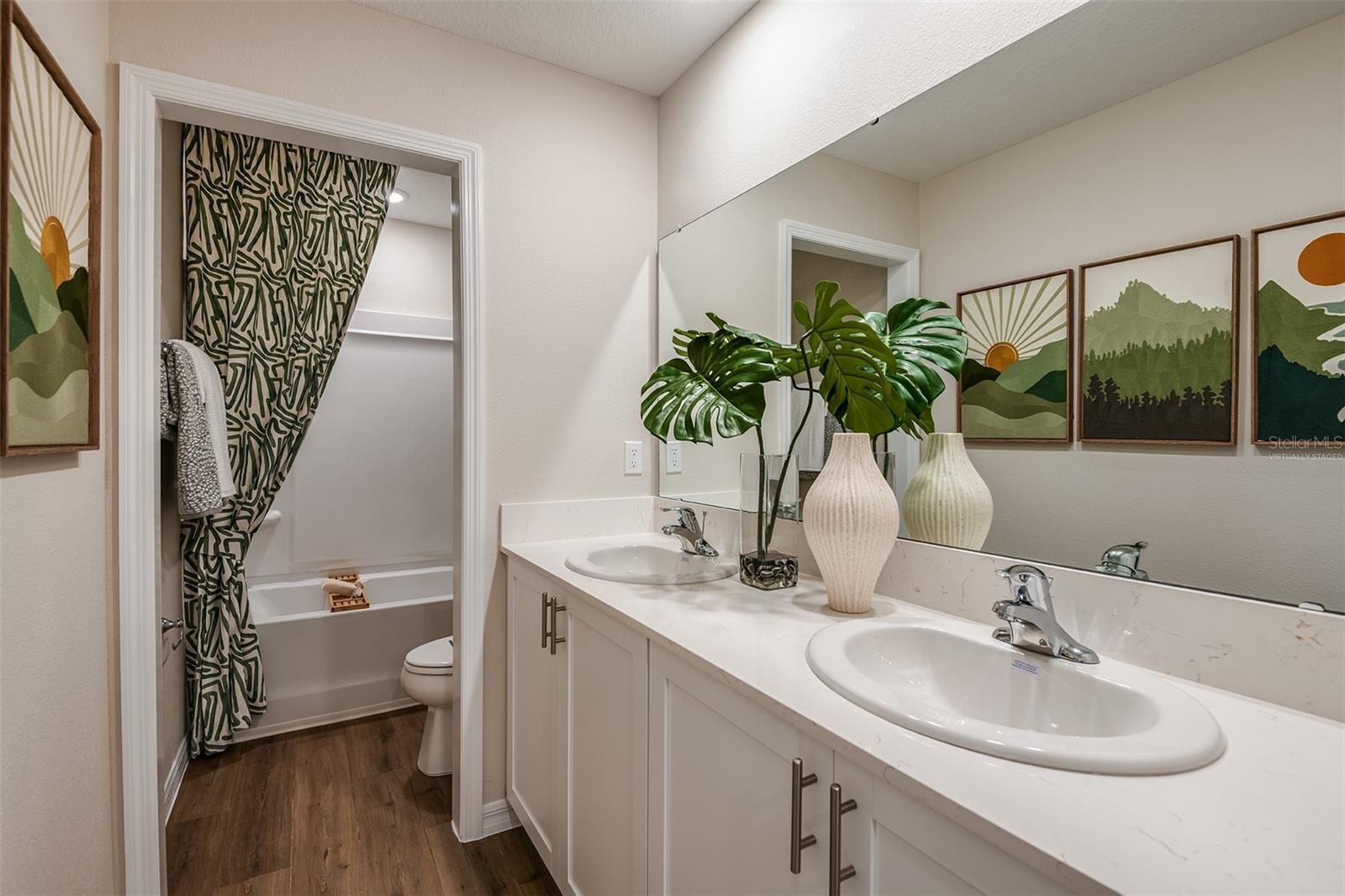 Image 18 of 21 For 3706 King Hill Drive