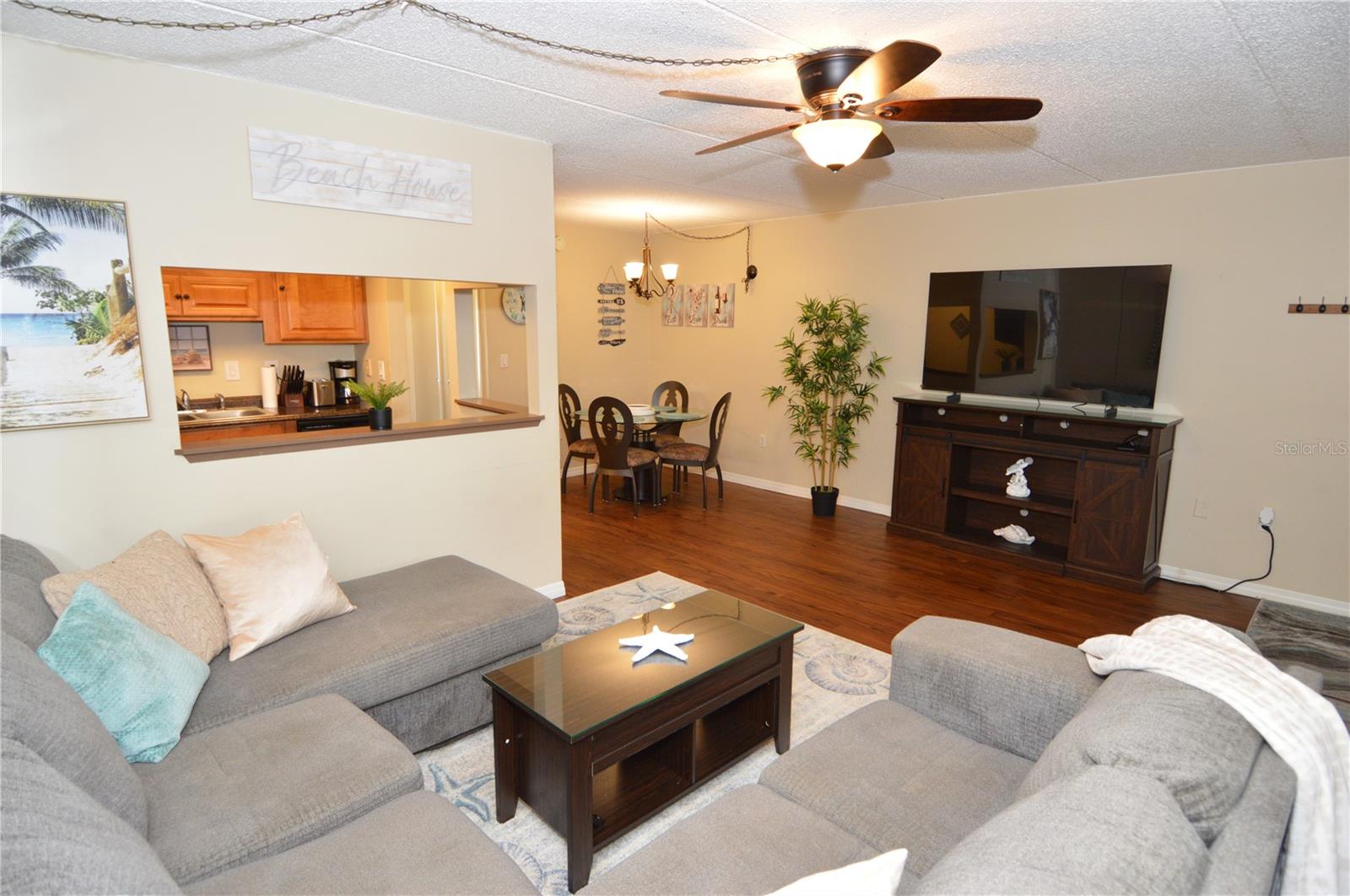 Image 15 of 80 For 12760 Indian Rocks Road 1059(furni