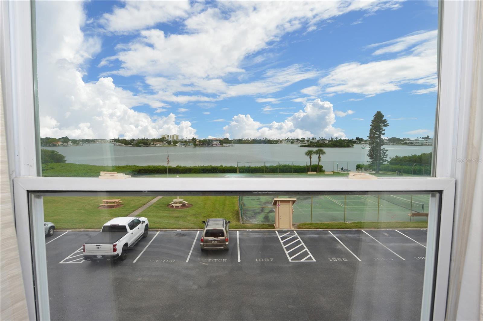 Image 29 of 80 For 12760 Indian Rocks Road 1059(furni