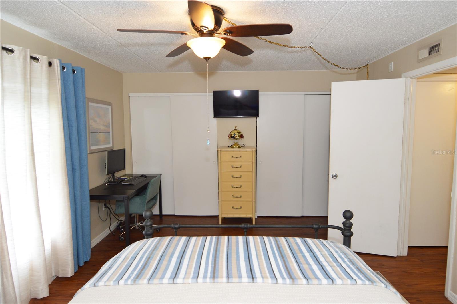 Image 31 of 80 For 12760 Indian Rocks Road 1059(furni