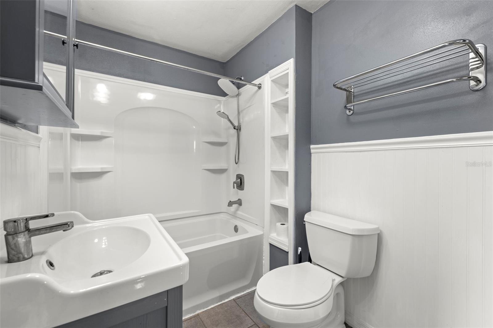 Image 18 of 36 For 9465 50th Way N