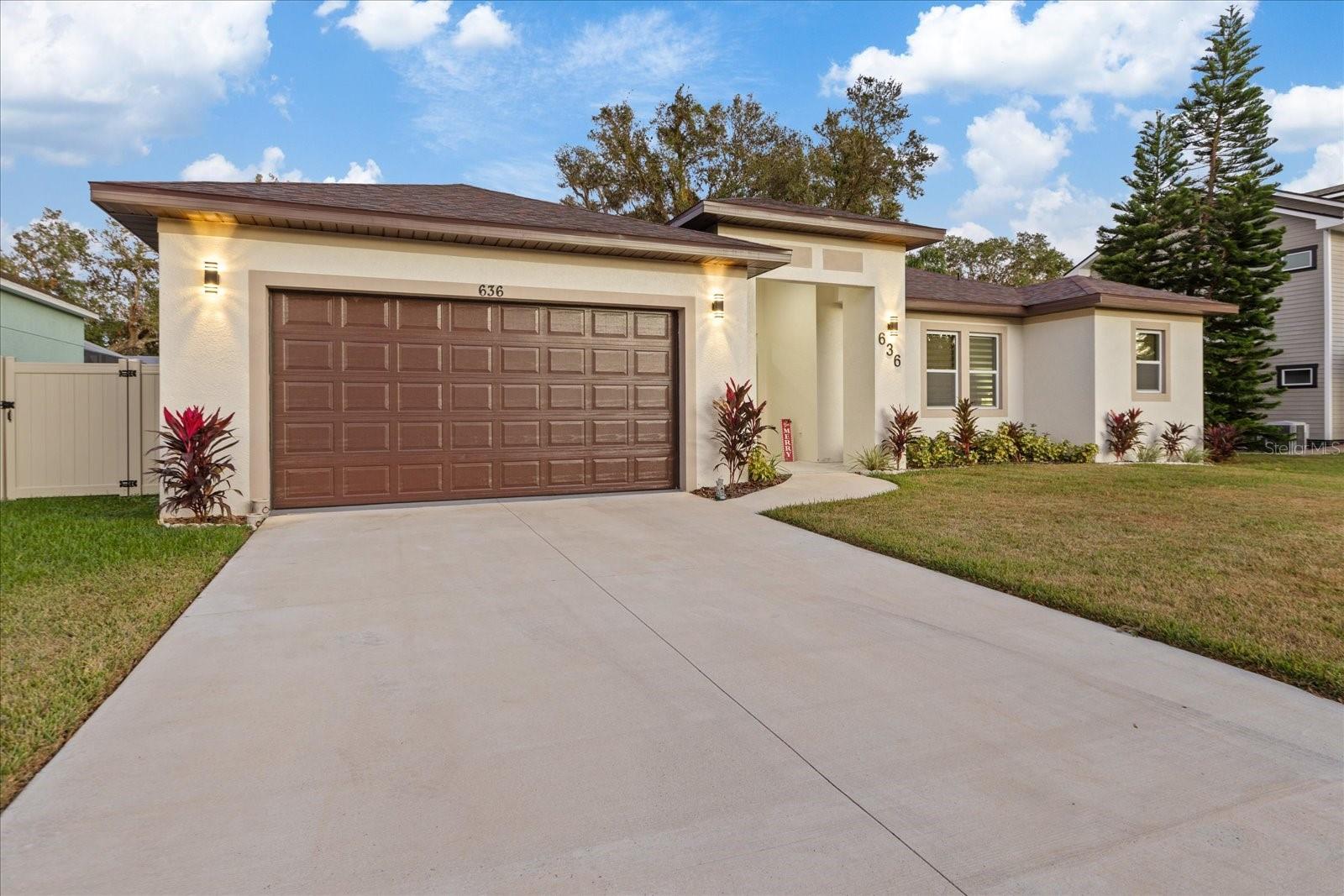 Image 2 of 62 For 636 Limona Woods Drive