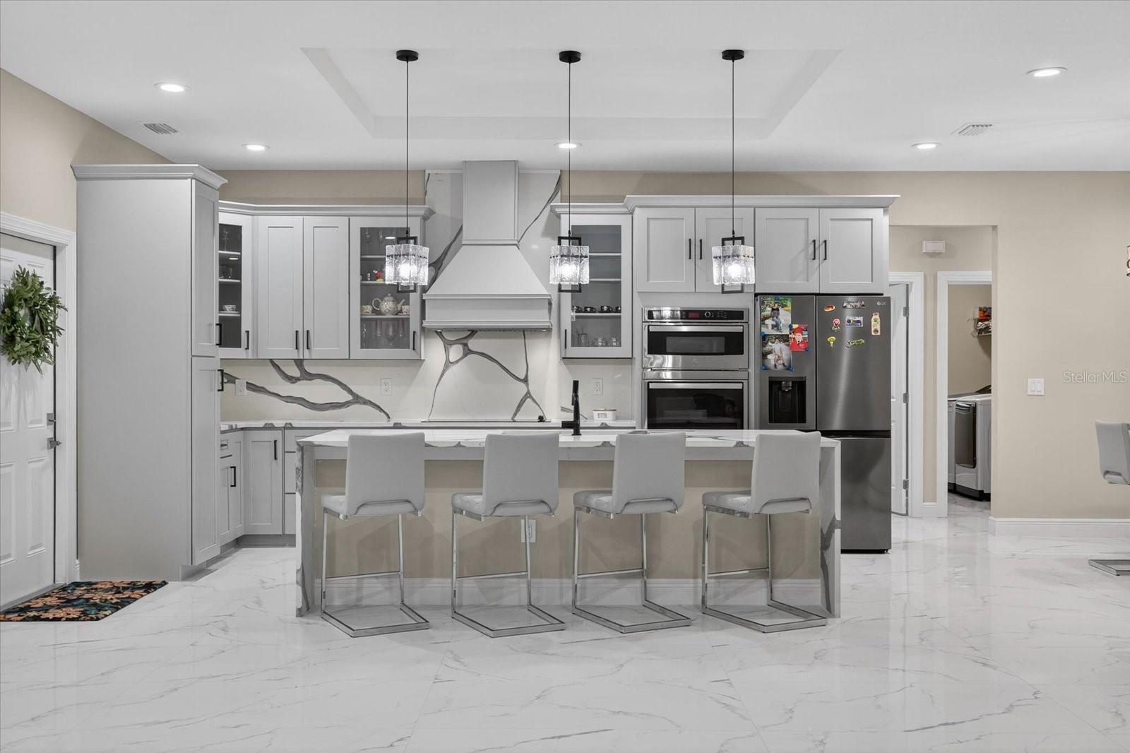 Image 4 of 62 For 636 Limona Woods Drive