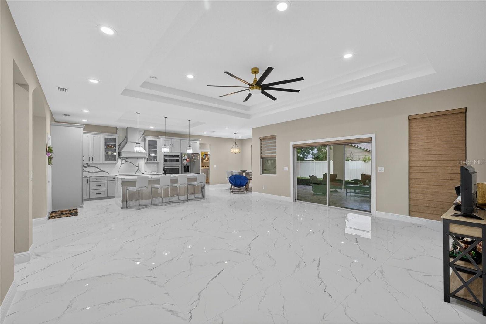 Image 9 of 62 For 636 Limona Woods Drive